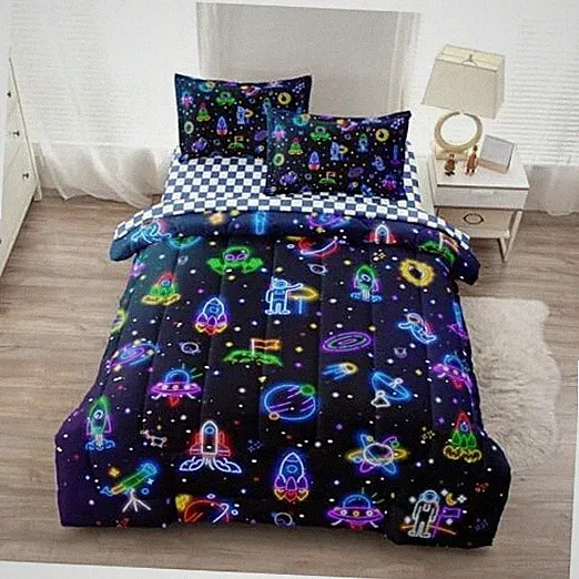 Space Bedding Set for Boys Twin Size - 5 Piece Comforter, Sheets & Neno Space